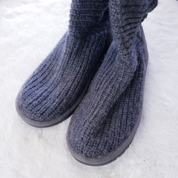 UGG Australia Classic Cardy Tall Knit Boot Dark Grey Oversized Button US 7 - Picture 4 of 10